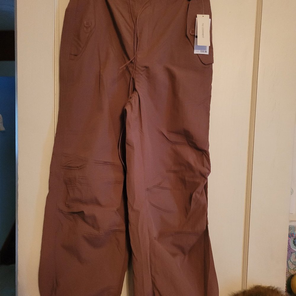 Parachute cargo pants